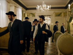 Židé v hotelu