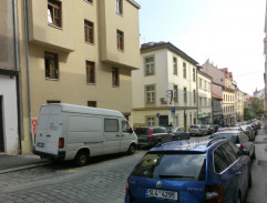 Lásky mezi kapkami deště