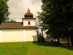 Kostel ve vesnici