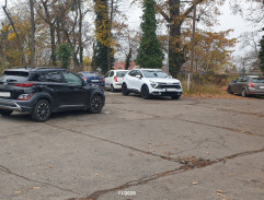 Jakub pred nemocnicou