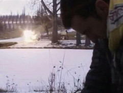 Výbuch dodávky u rybníka