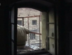 okno starej fabriky