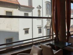 V další kavárně II