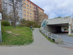 Dětinské hry dospělých