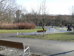 Lavička v parku