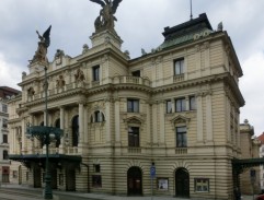 Vídeňské divadlo