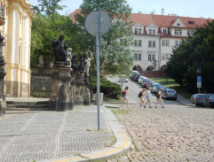 Dědeček je lepší než pes