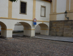 Dědeček je lepší než pes