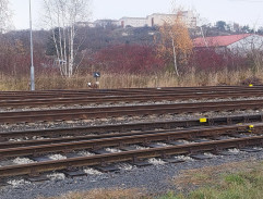 Ještě žiju s věšákem, plácačkou a čepicí