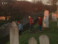 Filip na hřbitově
