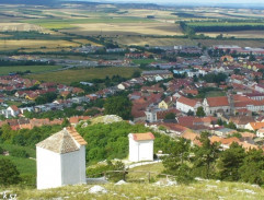 Nad křížovou cestou