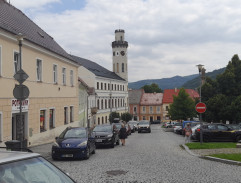 Radnice v Klášterci nad Ohří