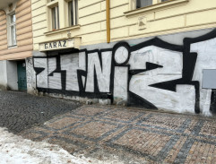 Vrchní, prchni!