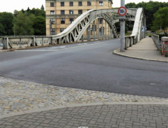 Němci na mostě
