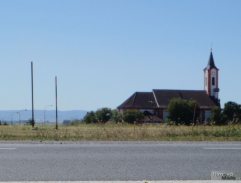 kostol pri ceste