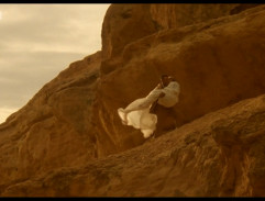 Almásy odnáší Katherine