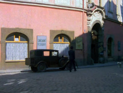 6. V tom starém domě