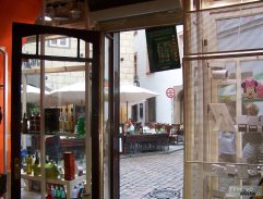 6. V tom starém domě