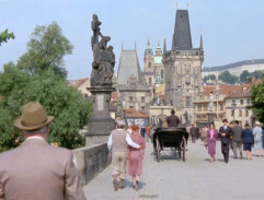 6. V tom starém domě