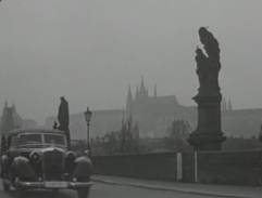 Heydrich jede po Karlově mostě