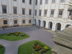 pohľad na nádvorie