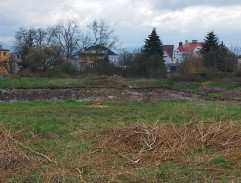 Pohled na opuštěné koupaliště