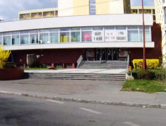 Na koho to slovo padne...