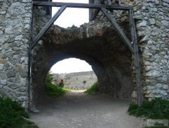 Tajemství hradu v Karpatech