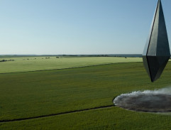 S03E01 Píseň pro konec všeho