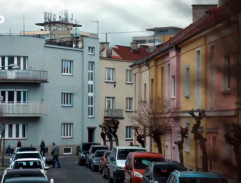 Budova s balkóny