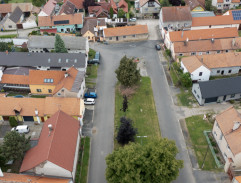 Májka na návsi