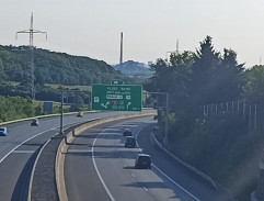 Na dálnici
