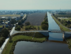 Most přes řeku