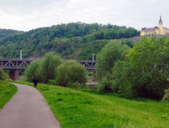 Na pěšině