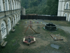 Dvůr dětského domova