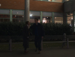 Před krajským ředitelstvím policie