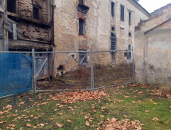 S01E09 Útok na královnu