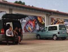 Supermarket přední část