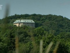 hrad Houska 2