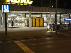 Marion se setkává s Peterem Falkem