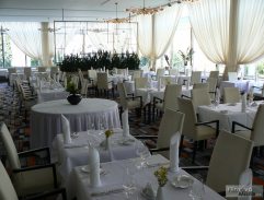 Luxusní restaurace I