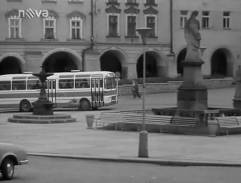 Autobus na náměstí