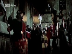 Zbrojnoši u vchodu do kostela