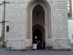 Brána kostela