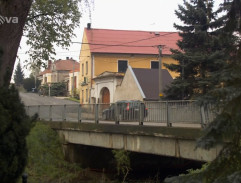 Na mostě