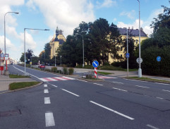 Město