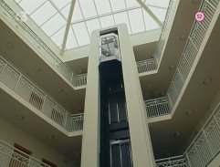 výťah v hoteli Grand