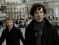 Sherlock s Johnem na Trafalgar Square