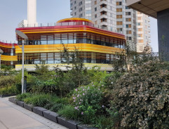 Telefonní budka v Paříži