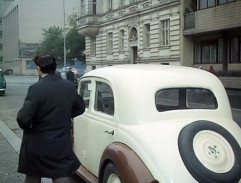 Pred Holanovým domom